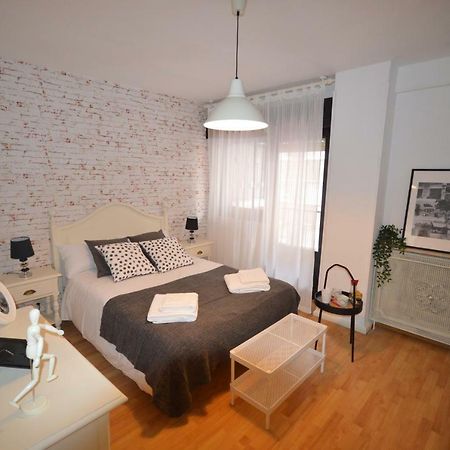 Apartamento Fleta Apartment Сарагоса Екстериор снимка