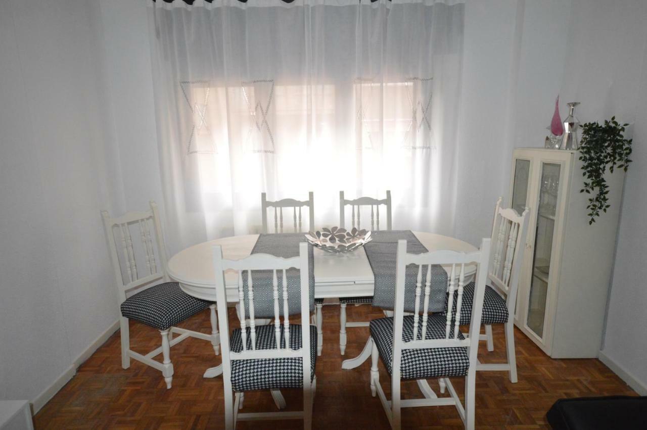 Apartamento Fleta Apartment Сарагоса Екстериор снимка