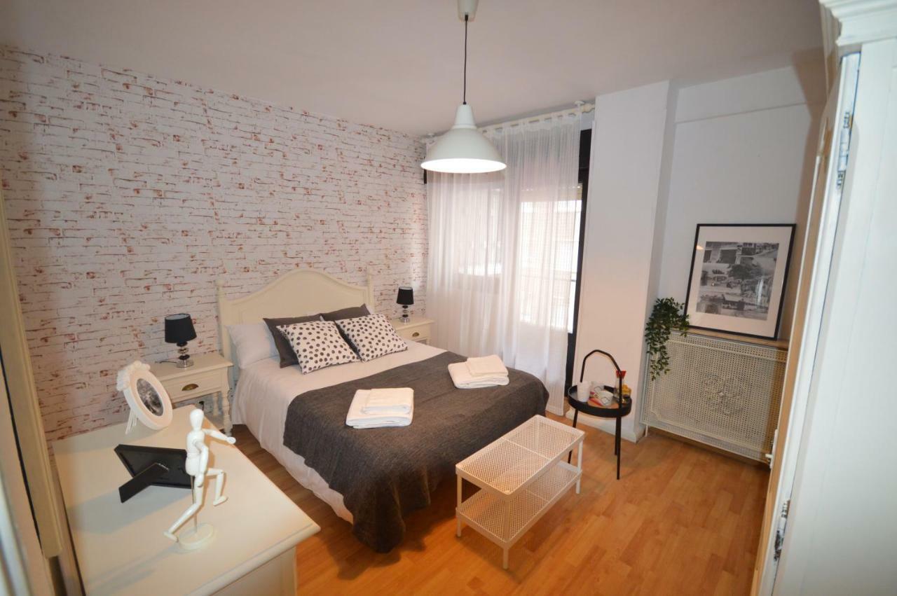 Apartamento Fleta Apartment Сарагоса Екстериор снимка